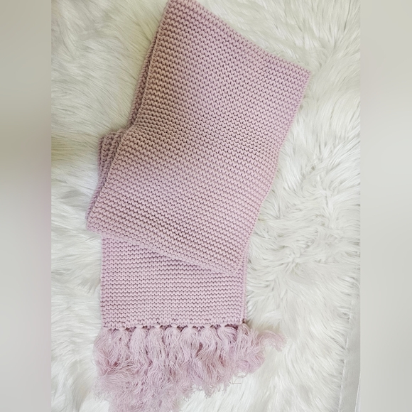 New UGG Fringe Trim Knit Scarf And Faux Fur Earmuffs Set - Picture 10 of 12